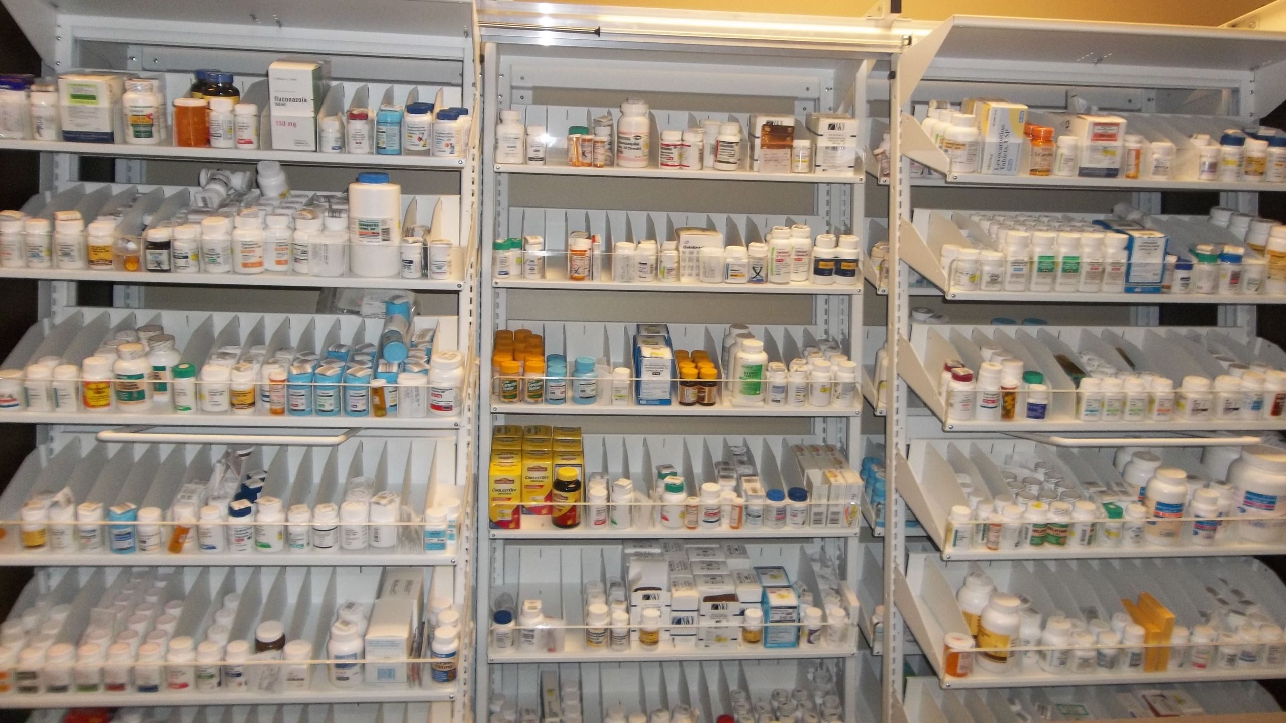 Pharmacy Shelving Solutions: Everything You Need to Know